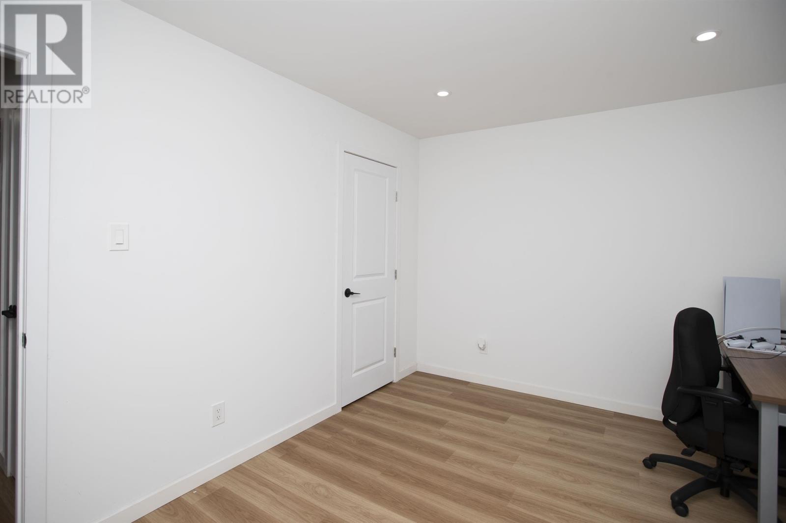 Photo 26 of 1152 Arthur St W, Thunder Bay ON