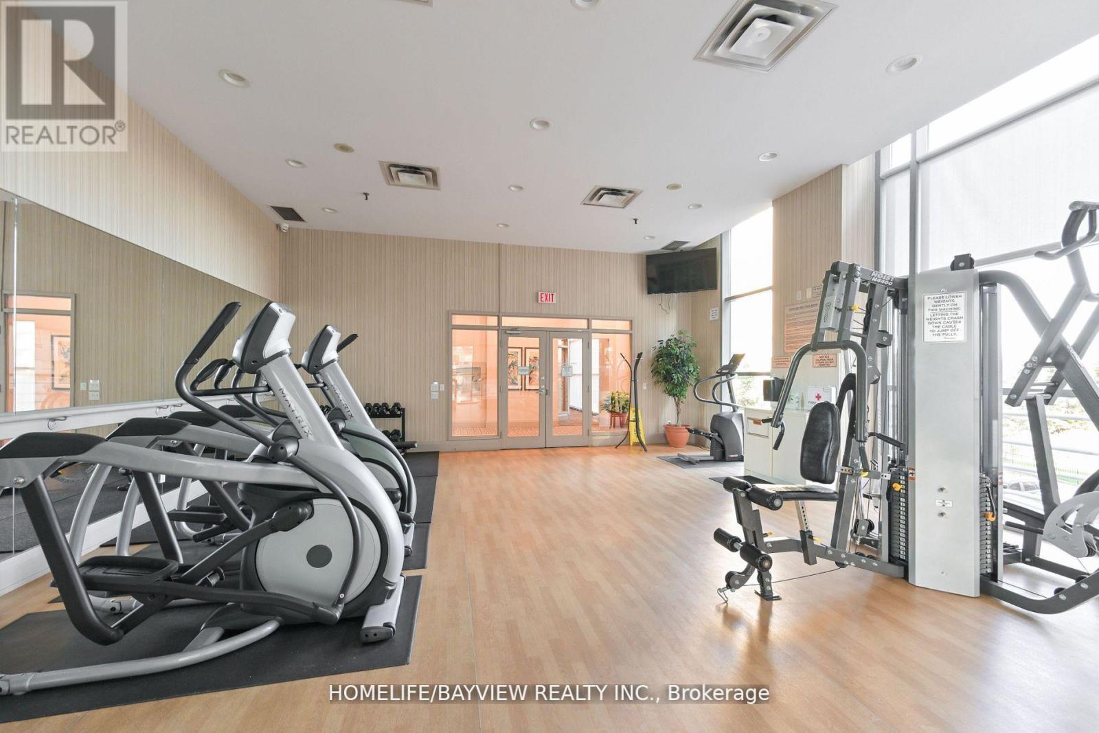 Photo 19 of 718 8 Hillcrest Avenue, Toronto ON