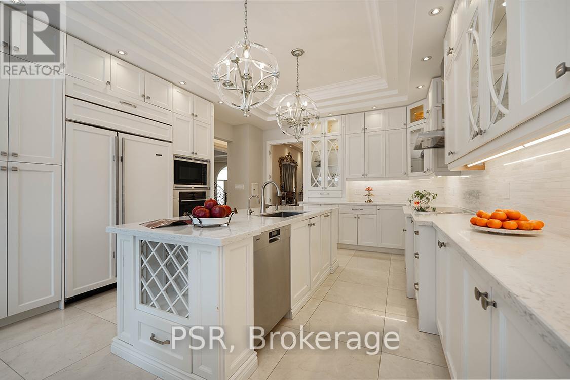 Photo 22 of 149 Dunvegan Road, Toronto ON