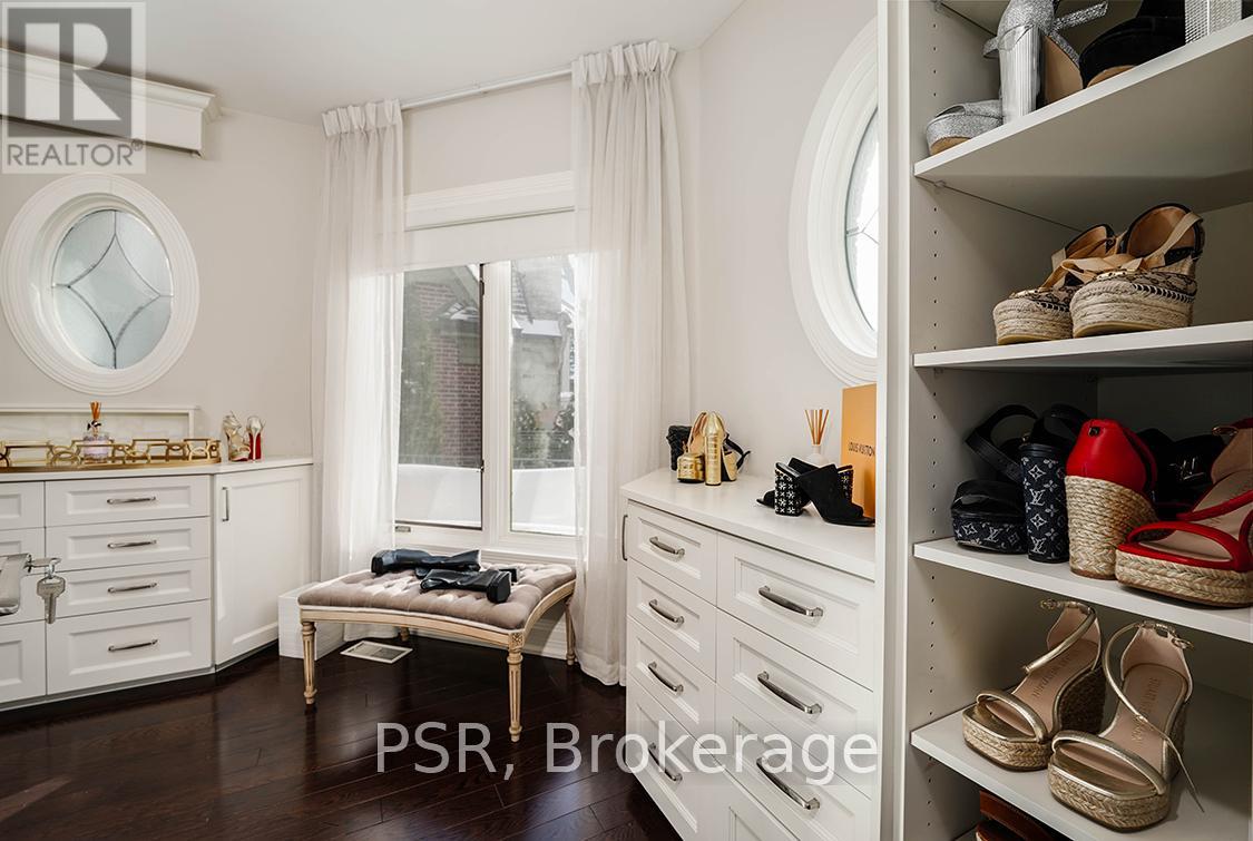 Photo 14 of 149 Dunvegan Road, Toronto ON