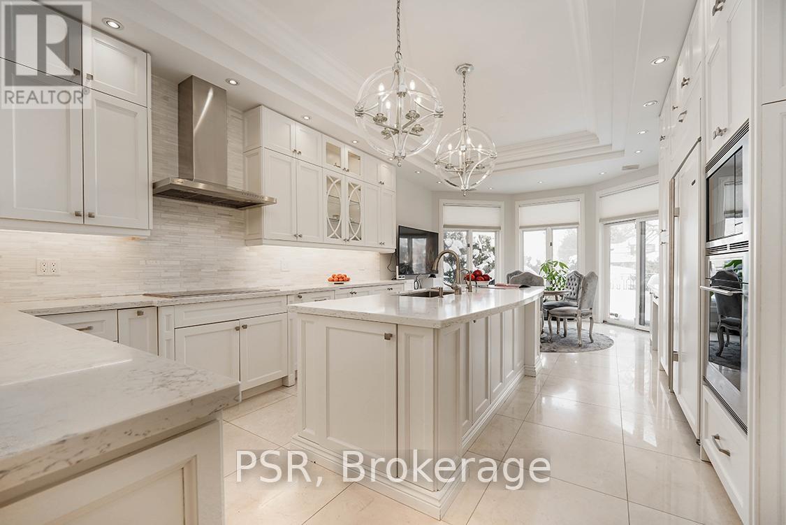 Photo 23 of 149 Dunvegan Road, Toronto ON