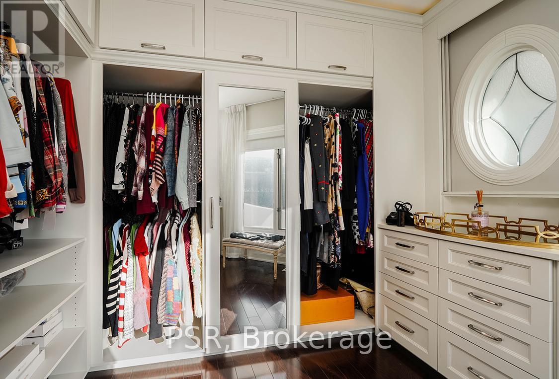 Photo 33 of 149 Dunvegan Road, Toronto ON