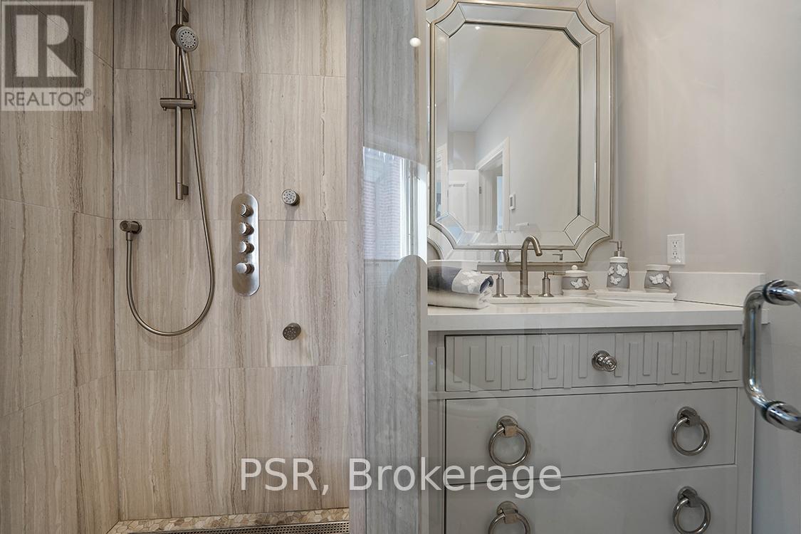 Photo 42 of 149 Dunvegan Road, Toronto ON