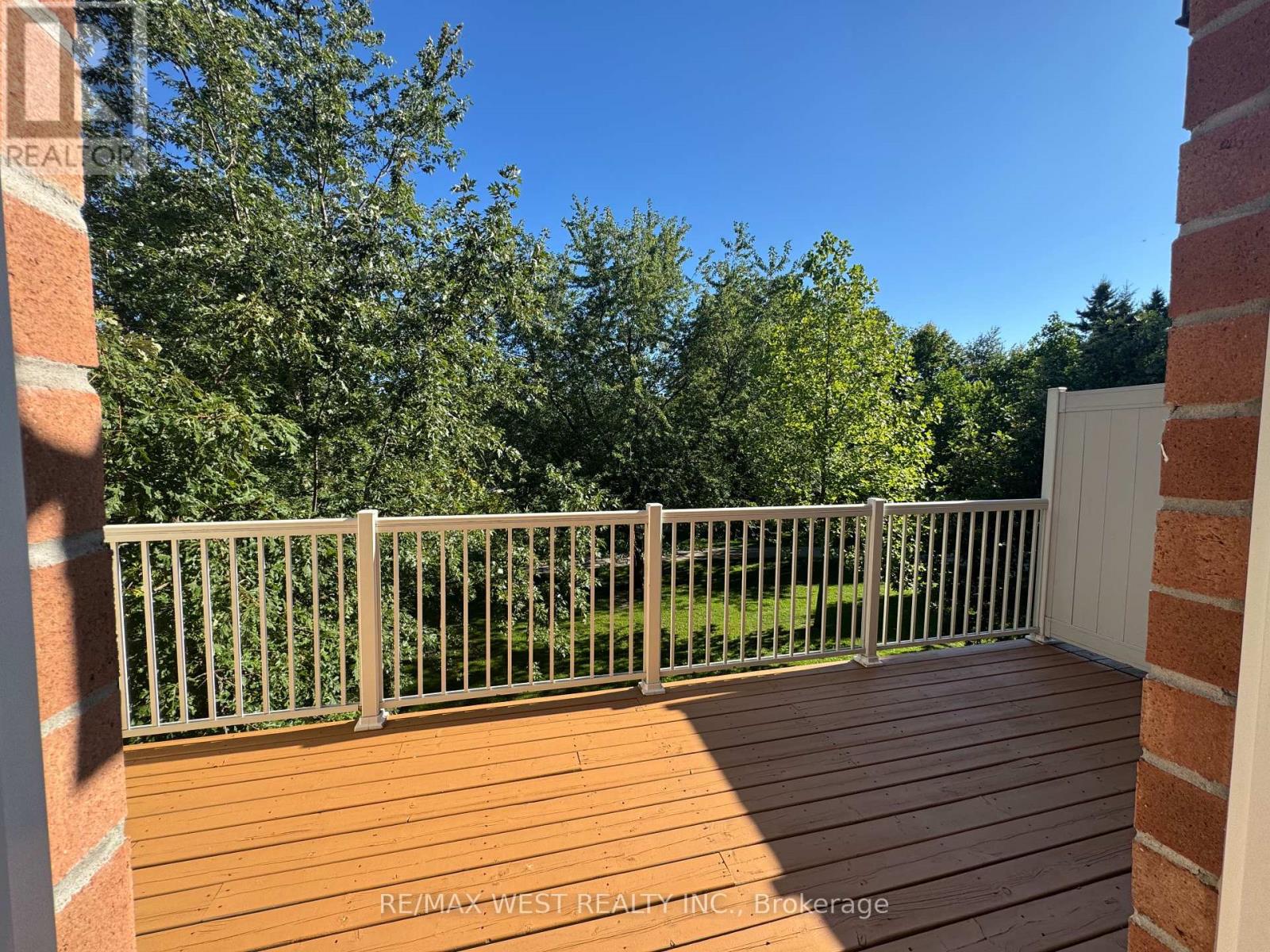 Photo 4 of 58 Heron Park Place, Toronto ON