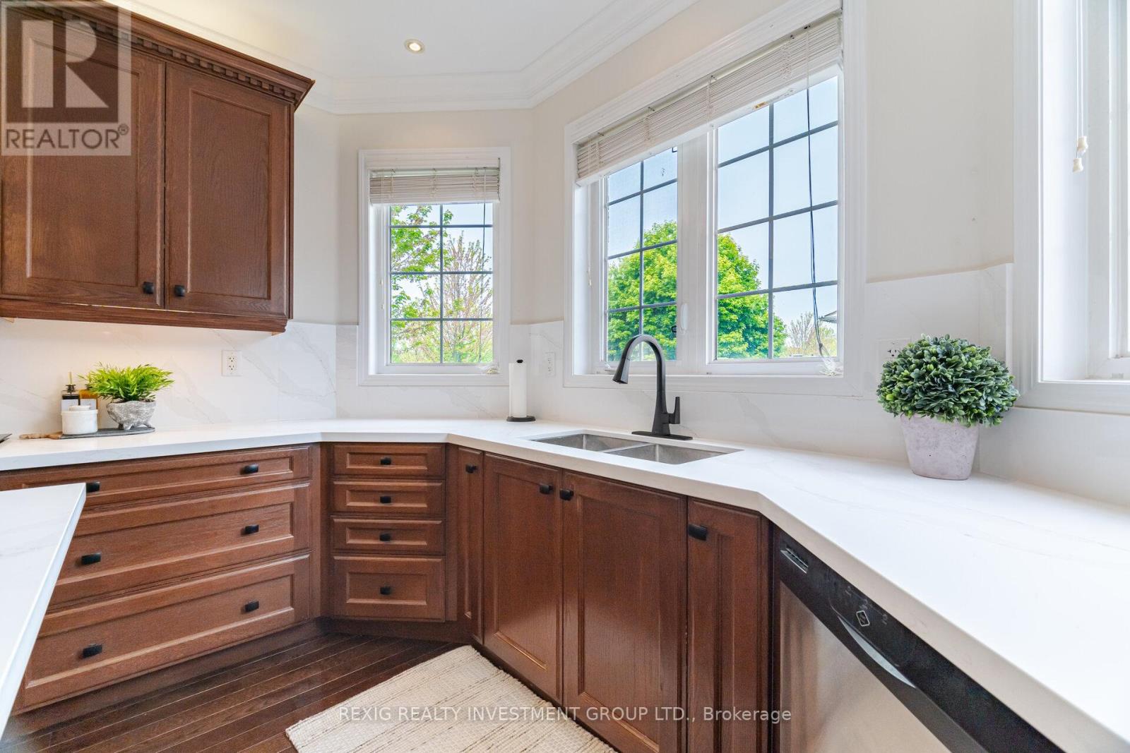 Photo 40 of 764 Reece Court, Milton ON