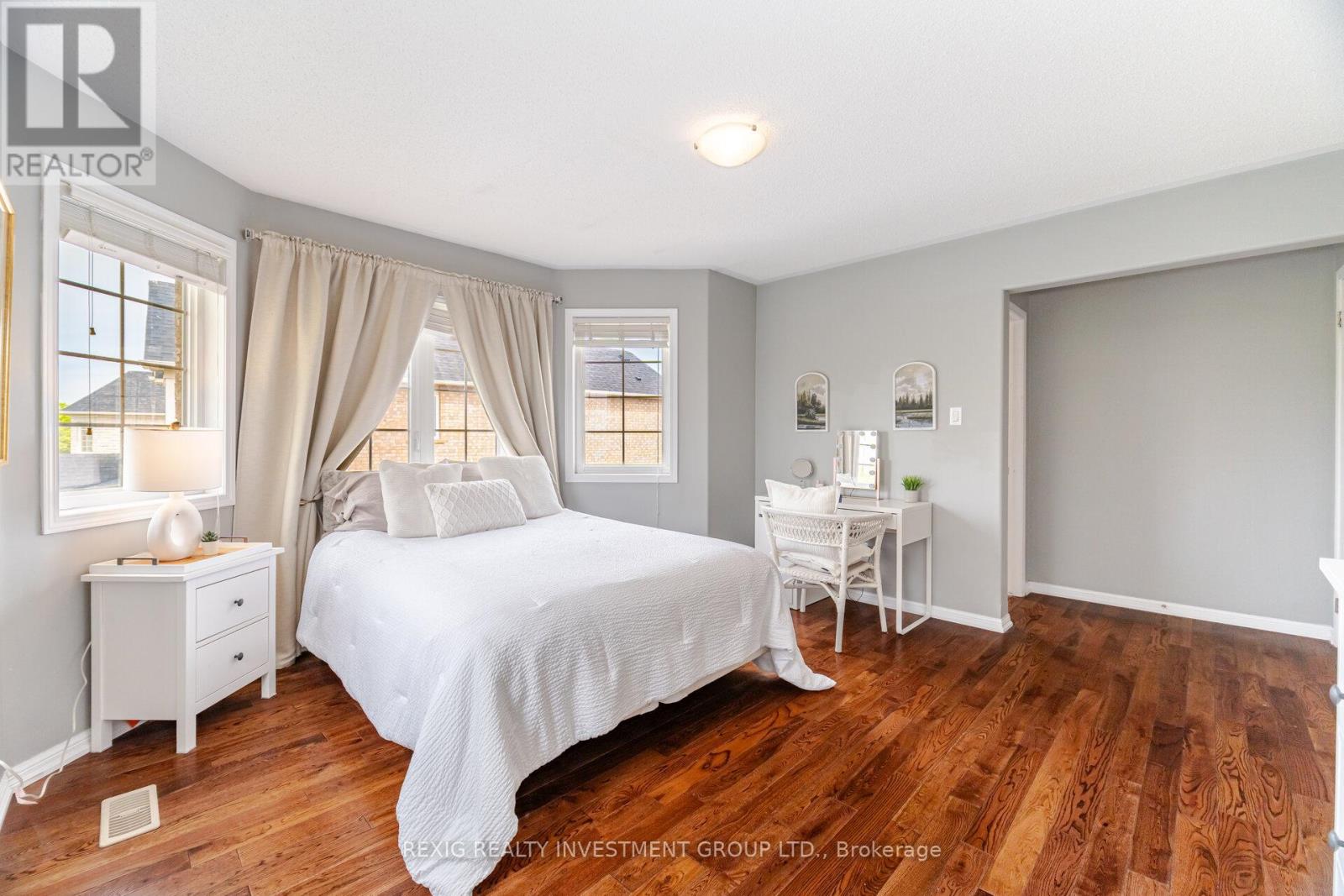 Photo 35 of 764 Reece Court, Milton ON