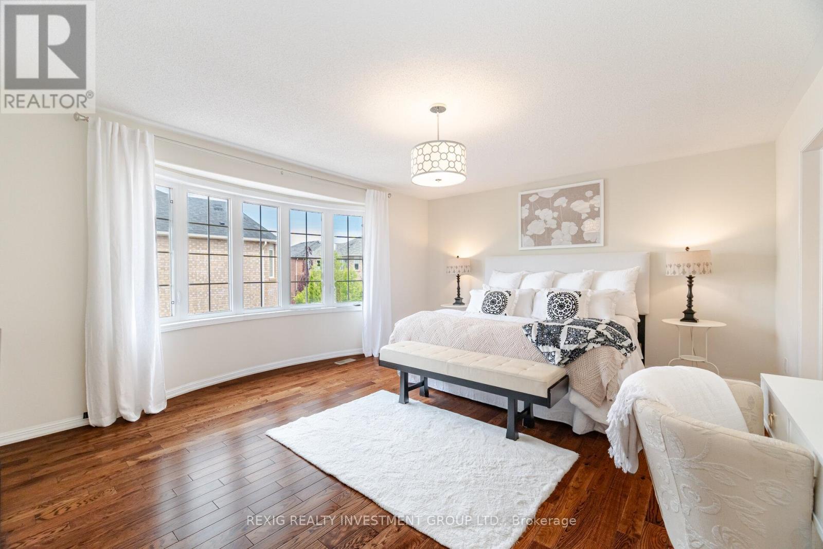 Photo 13 of 764 Reece Court, Milton ON