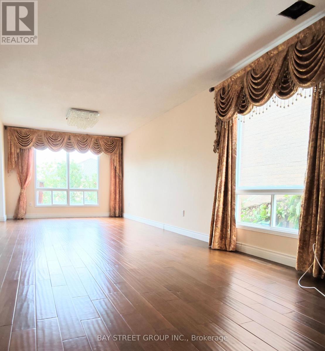 Photo 14 of Upper 5251 Astwell Avenue, Mississauga ON