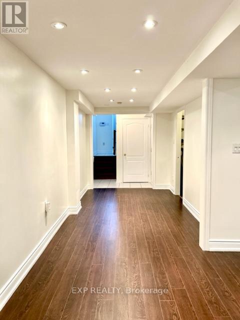 Photo 30 of 46 1588 South Parade Court, Mississauga ON