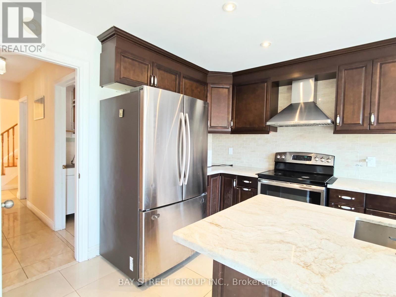Photo 20 of Upper 5251 Astwell Avenue, Mississauga ON