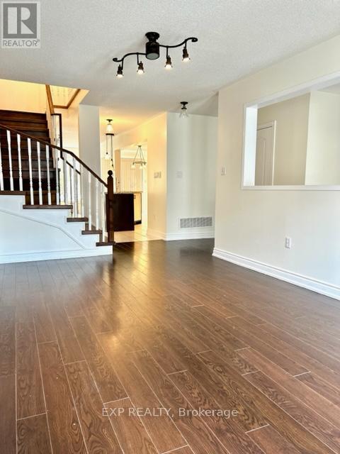 Photo 28 of 46 1588 South Parade Court, Mississauga ON