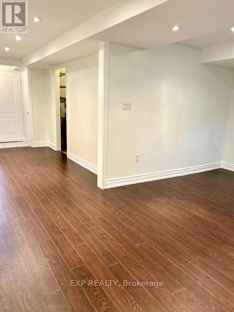 Photo 36 of 46 1588 South Parade Court, Mississauga ON