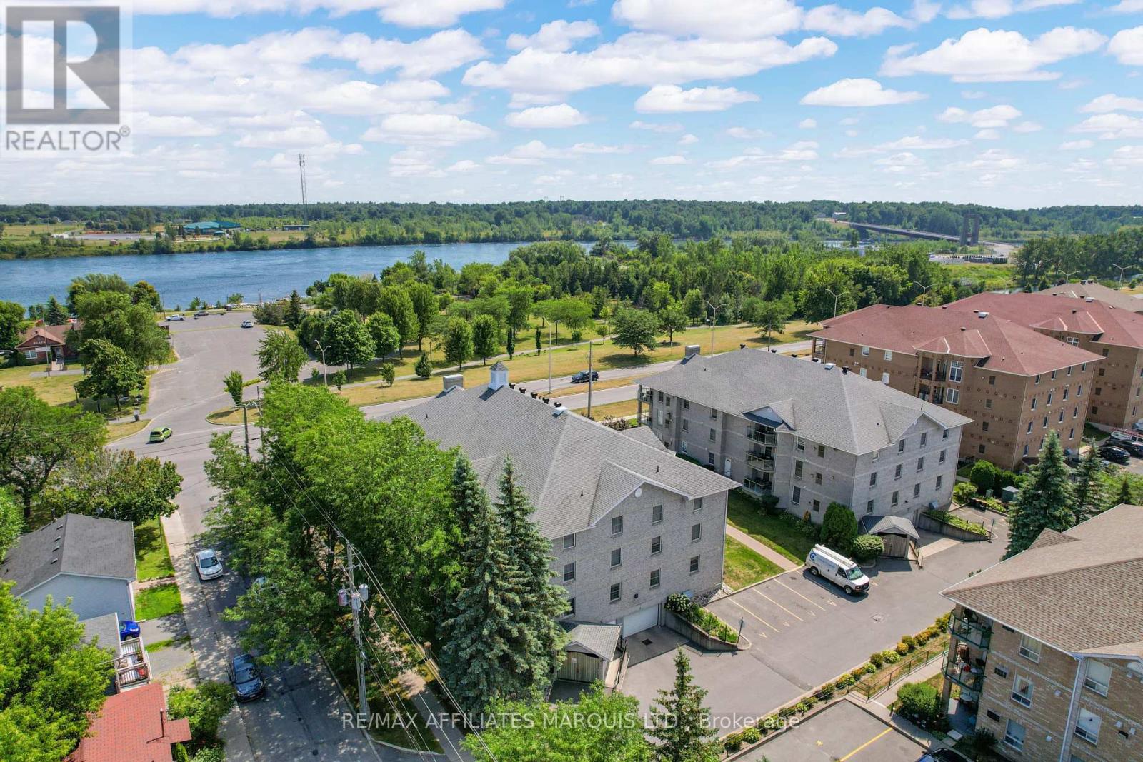 Photo 32 of 104 301 Water Street W, Cornwall ON