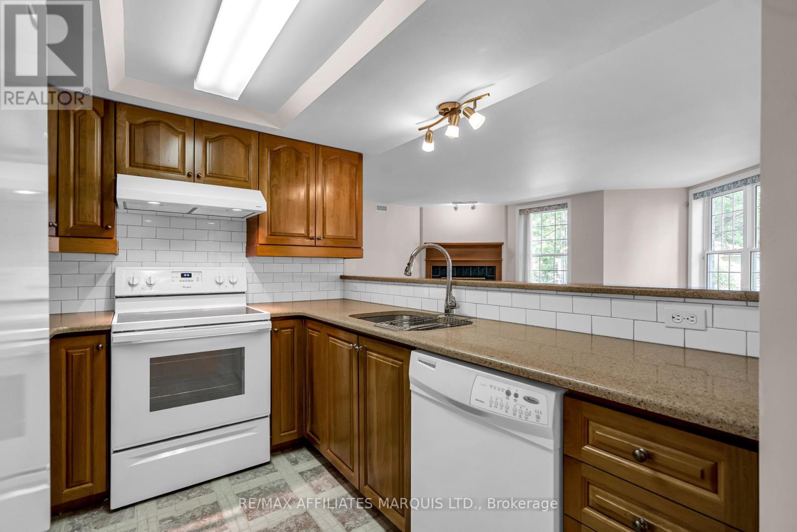 Photo 8 of 104 301 Water Street W, Cornwall ON