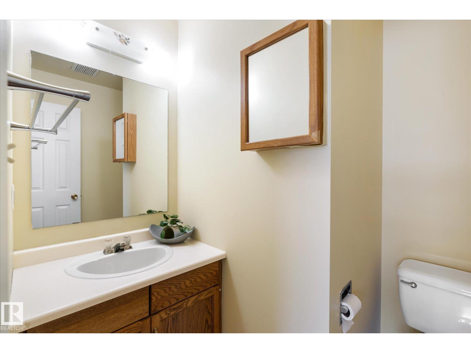 Photo 31 of 7420 187 St Nw Nw, Edmonton AB