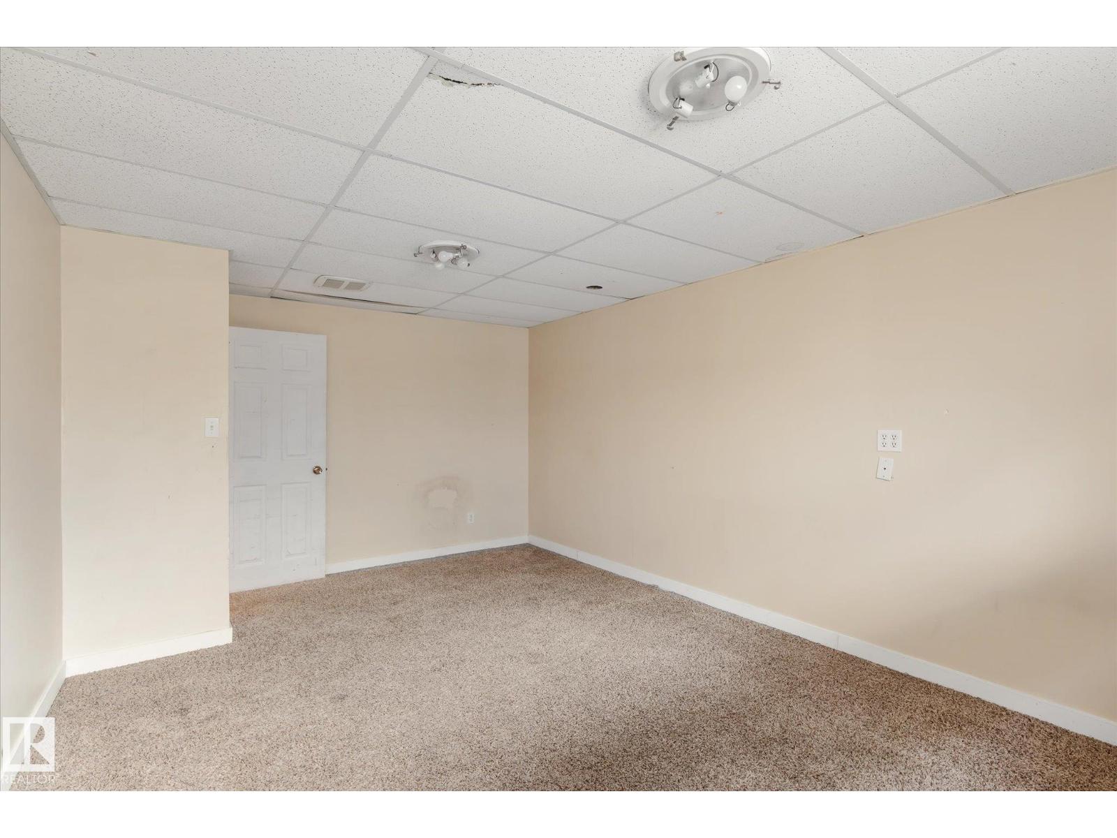 Photo 22 of 7420 187 St Nw Nw, Edmonton AB