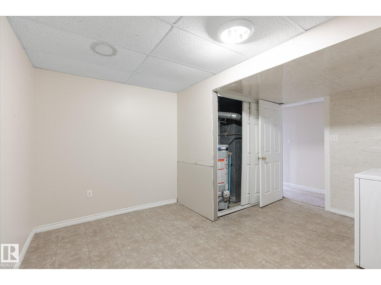 Photo 35 of 7420 187 St Nw Nw, Edmonton AB