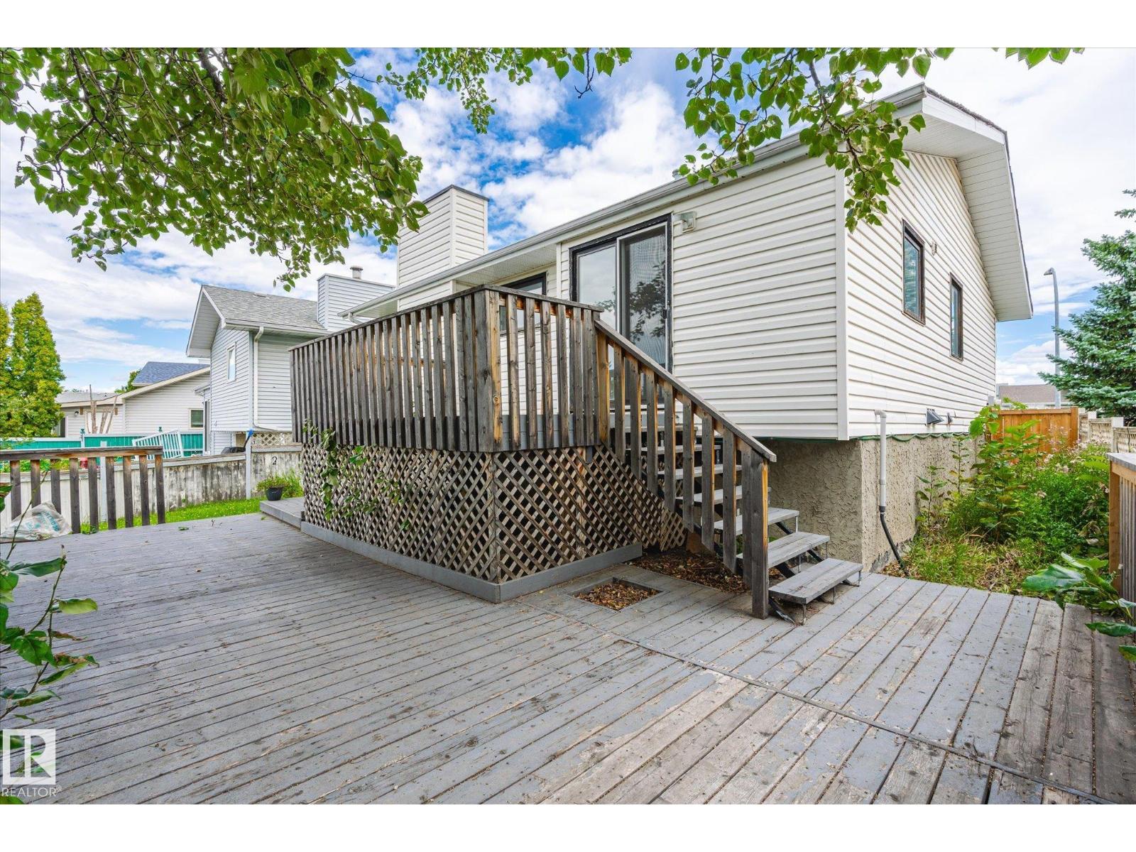 Photo 15 of 7420 187 St Nw Nw, Edmonton AB