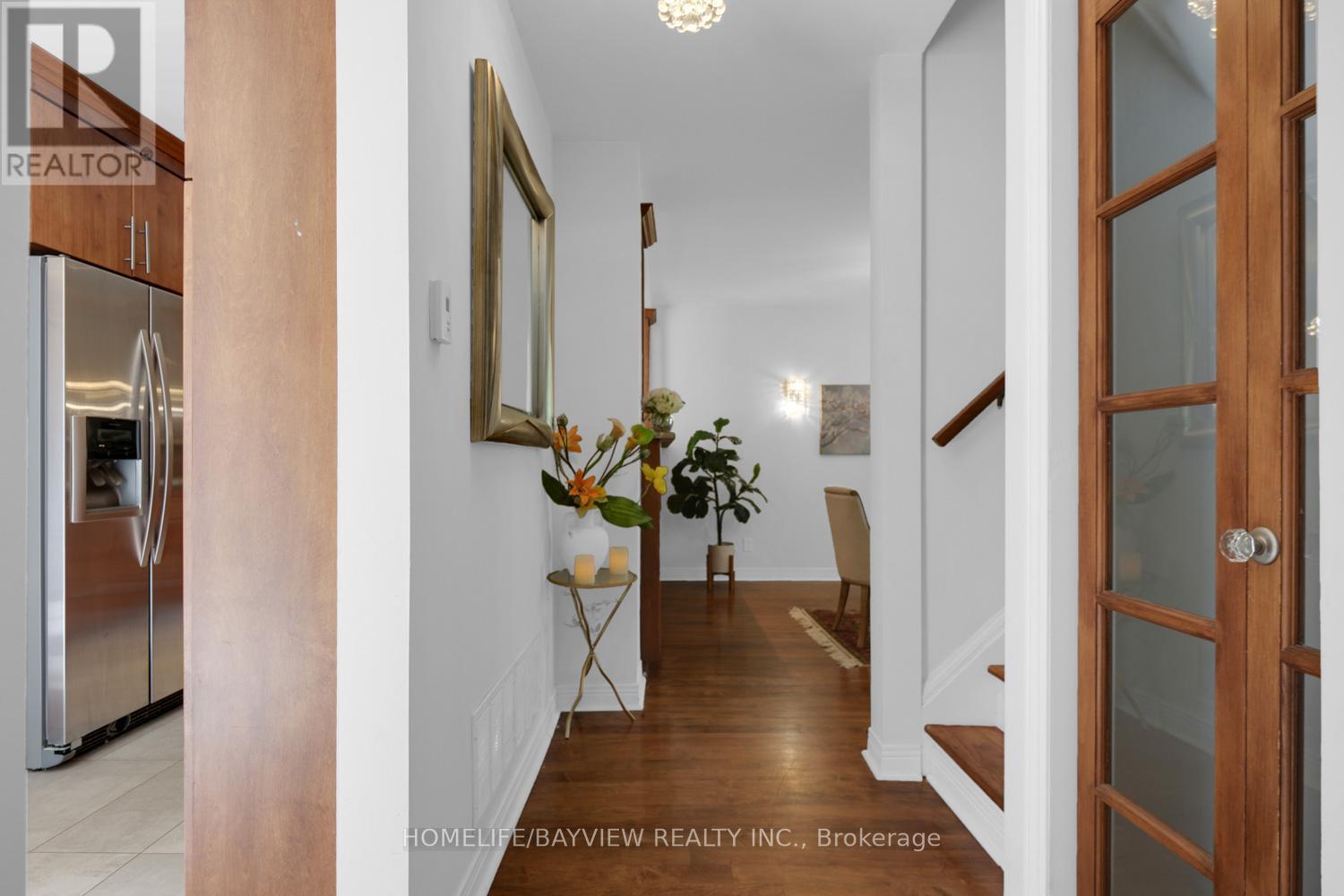 Photo 25 of 320 320 Senlac Road, Toronto ON