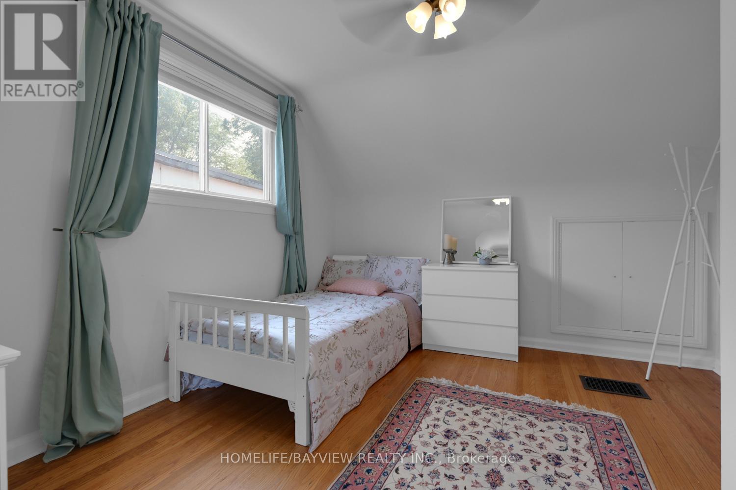 Photo 30 of 320 320 Senlac Road, Toronto ON