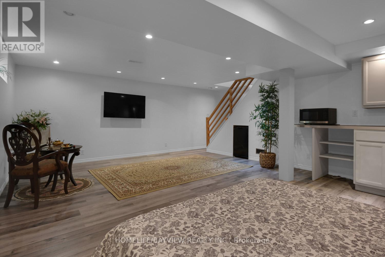 Photo 21 of 320 320 Senlac Road, Toronto ON