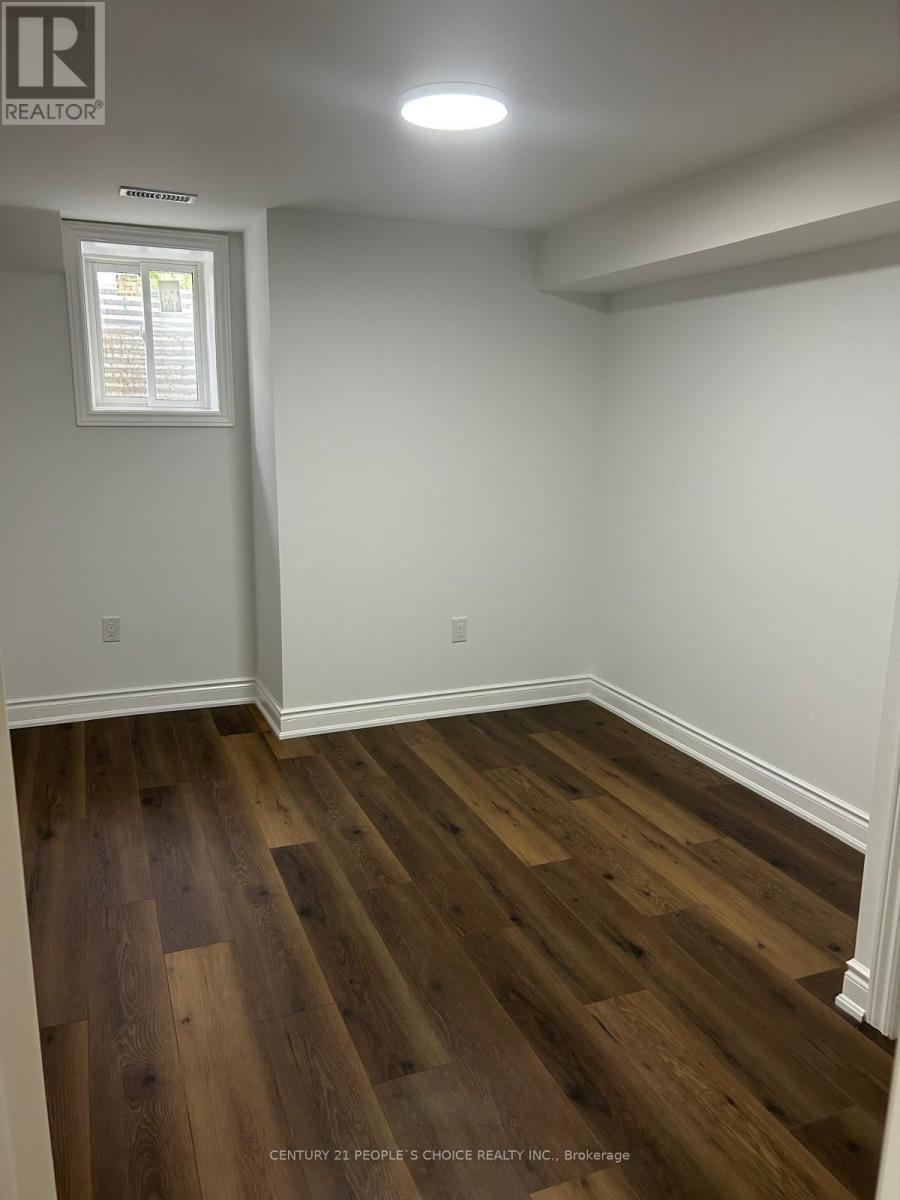 Photo 10 of Bsmt 66 Circus Crescent, Brampton ON