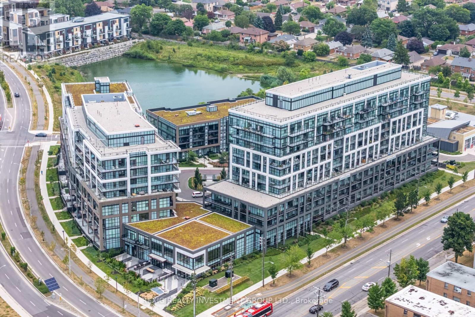 Photo 12 of 723 50 George Butchart Drive, Toronto ON