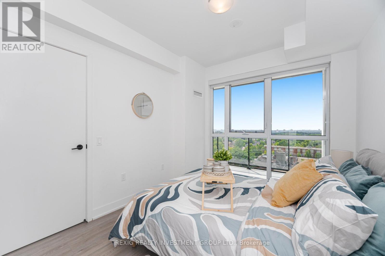 Photo 17 of 723 50 George Butchart Drive, Toronto ON