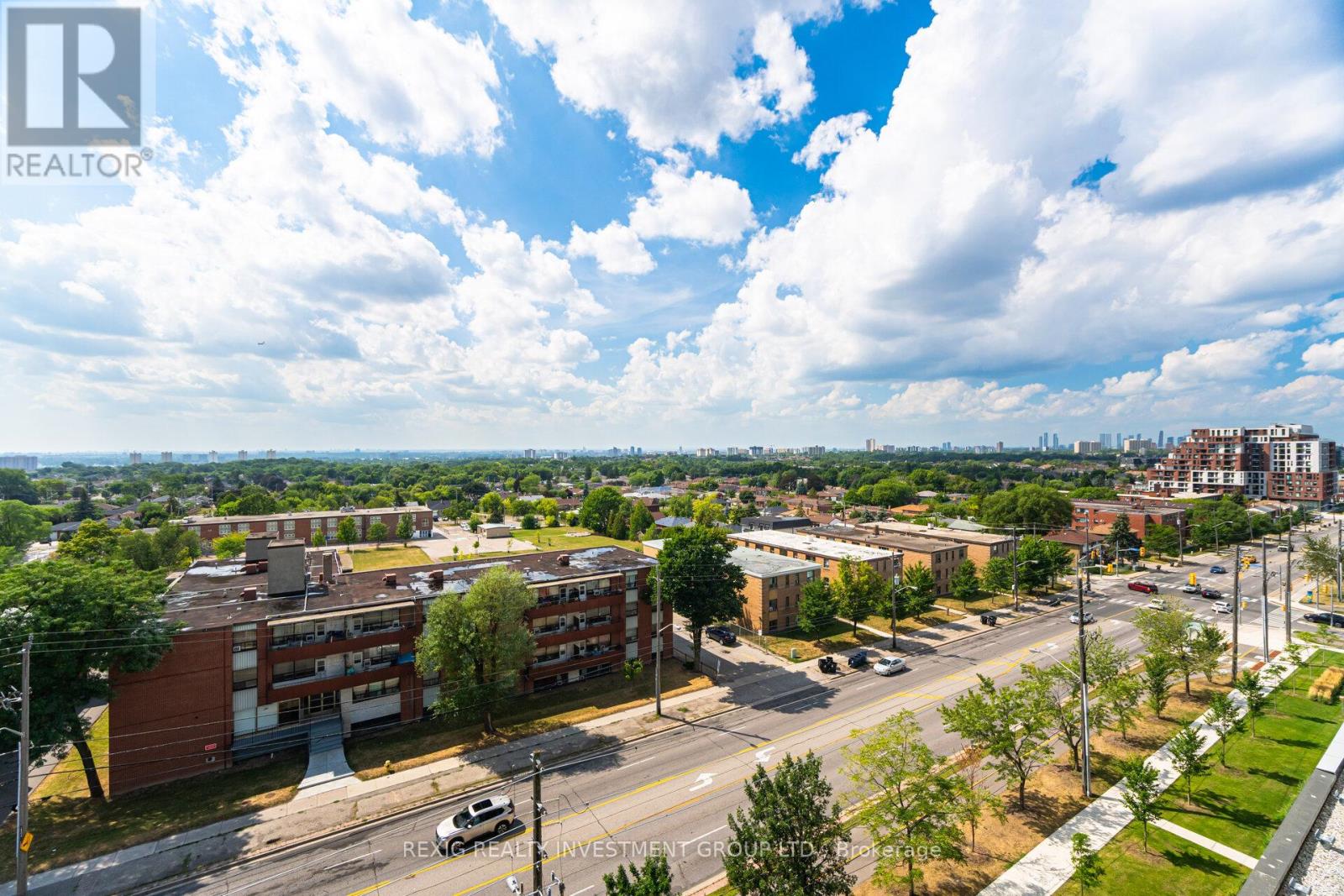 Photo 31 of 723 50 George Butchart Drive, Toronto ON