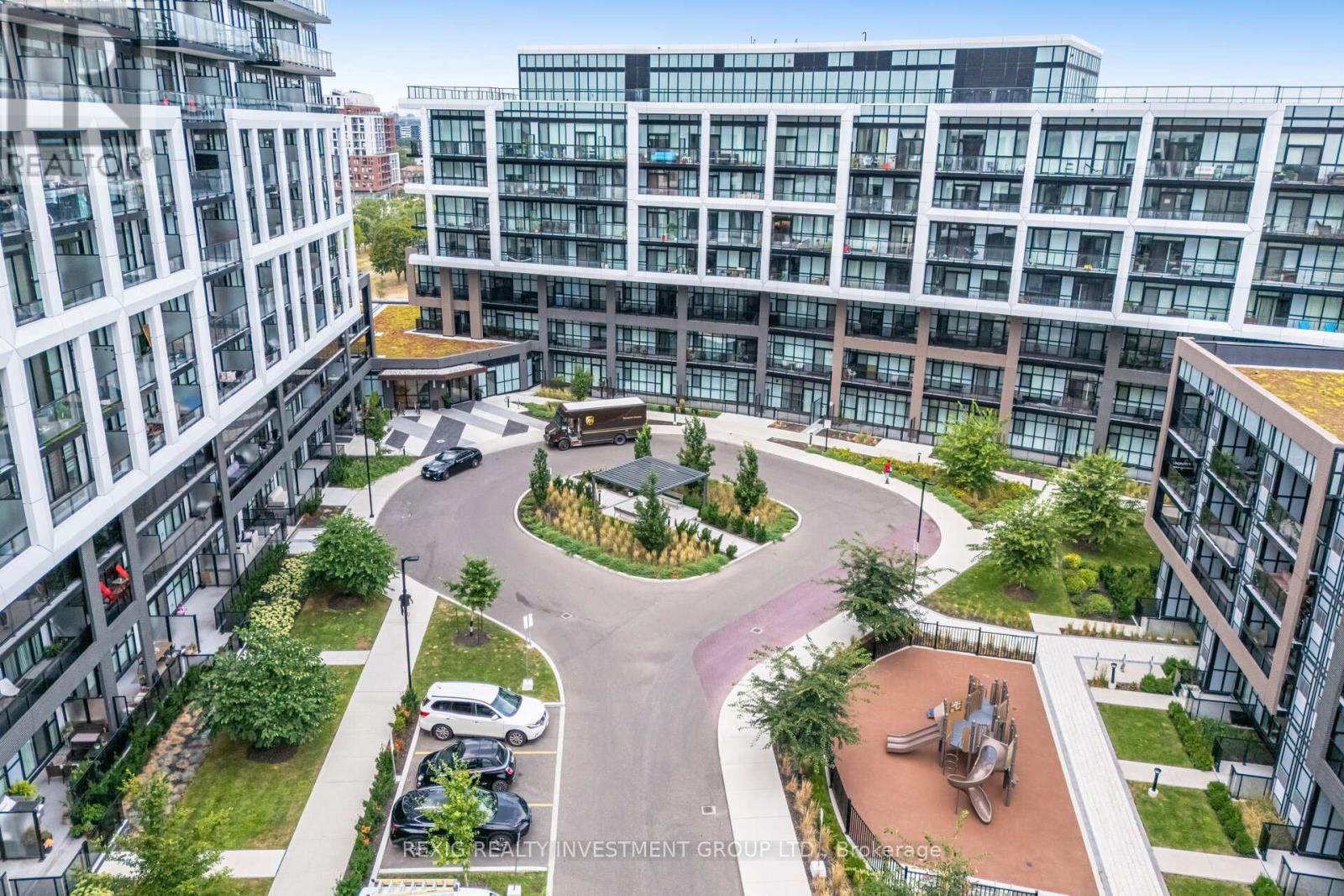 Photo 20 of 723 50 George Butchart Drive, Toronto ON