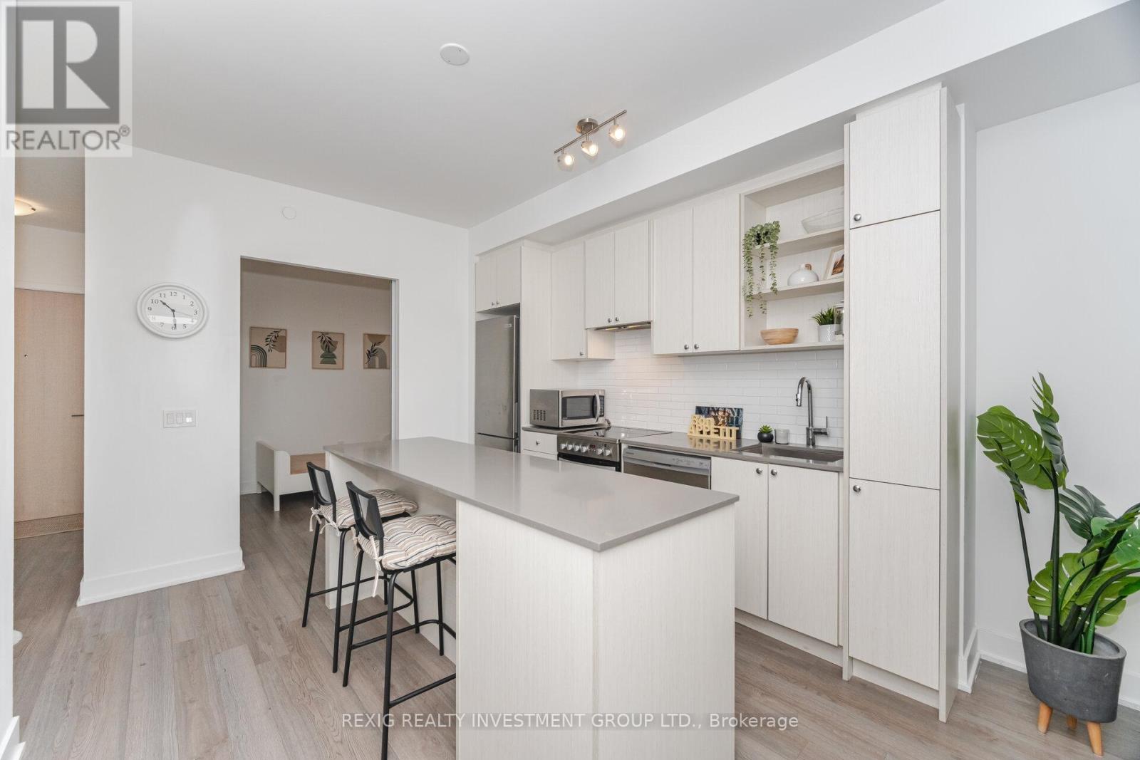 Photo 19 of 723 50 George Butchart Drive, Toronto ON