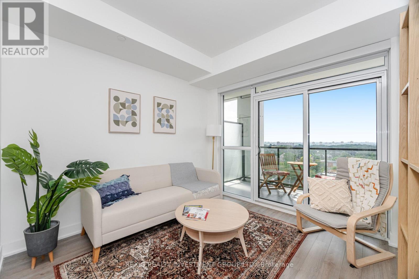Photo 13 of 723 50 George Butchart Drive, Toronto ON