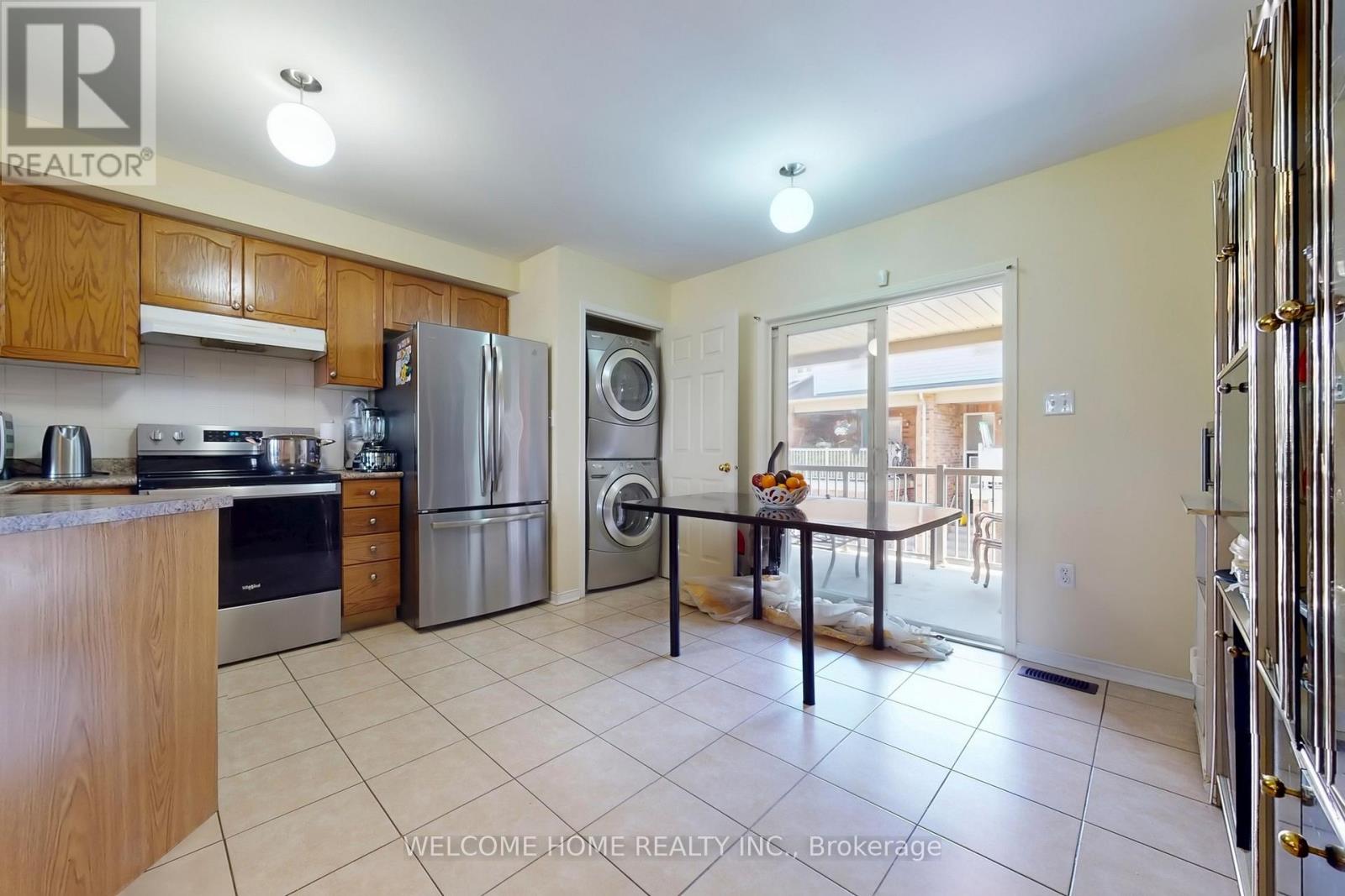 Photo 10 of 107 Torbarrie Road, Toronto ON
