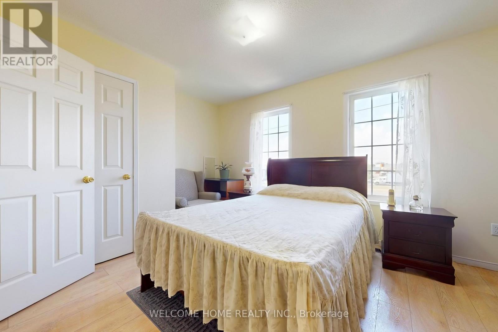Photo 20 of 107 Torbarrie Road, Toronto ON