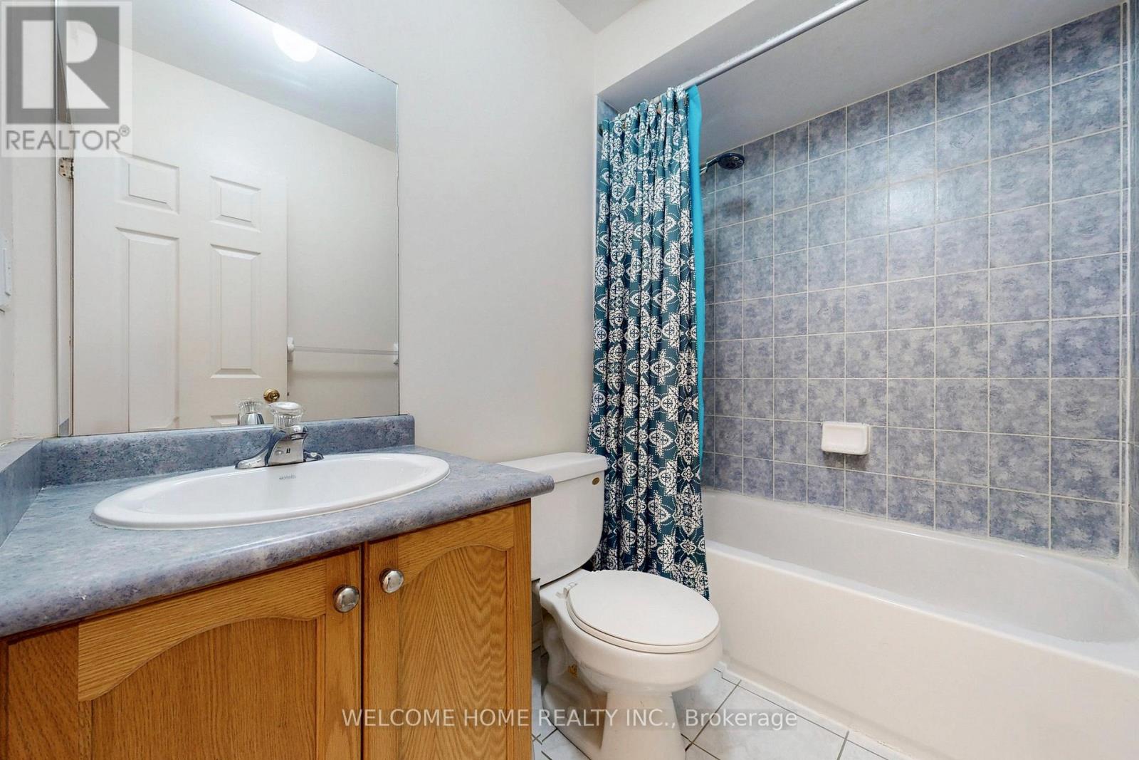 Photo 25 of 107 Torbarrie Road, Toronto ON