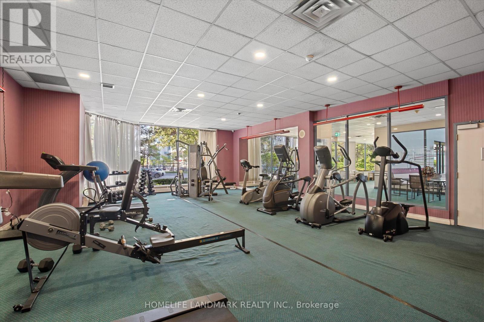Photo 13 of 704 250 Webb Drive, Mississauga ON