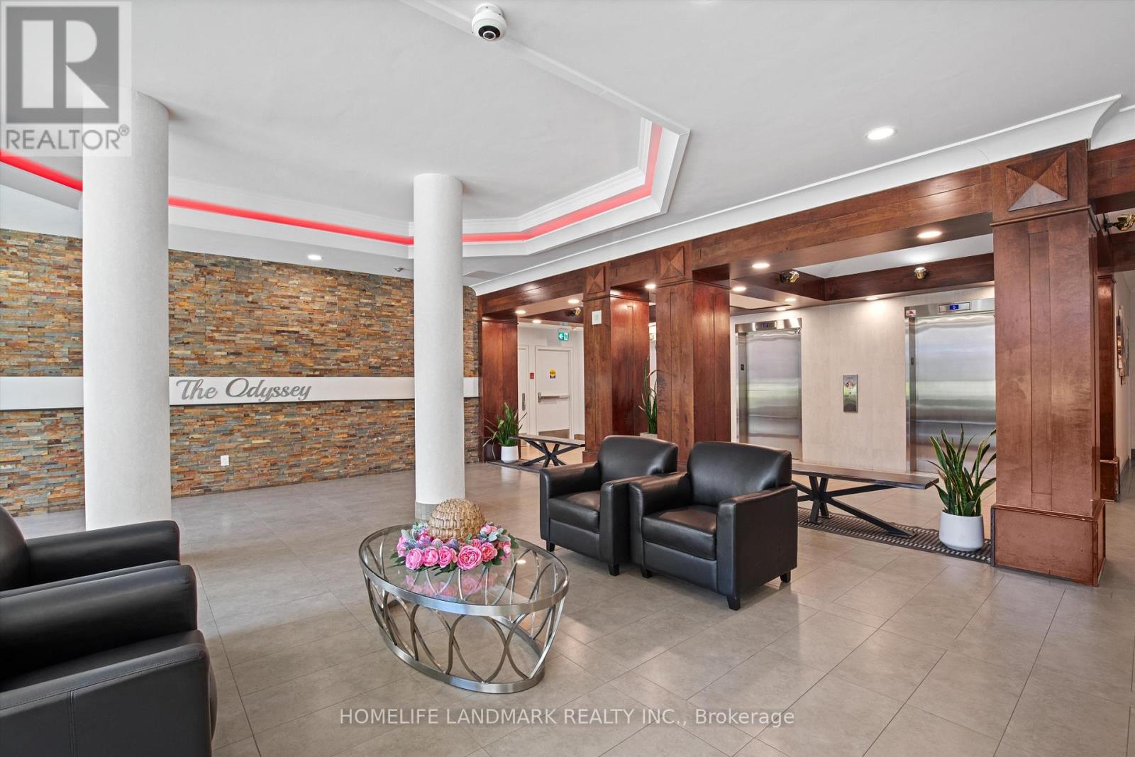 Photo 9 of 704 250 Webb Drive, Mississauga ON