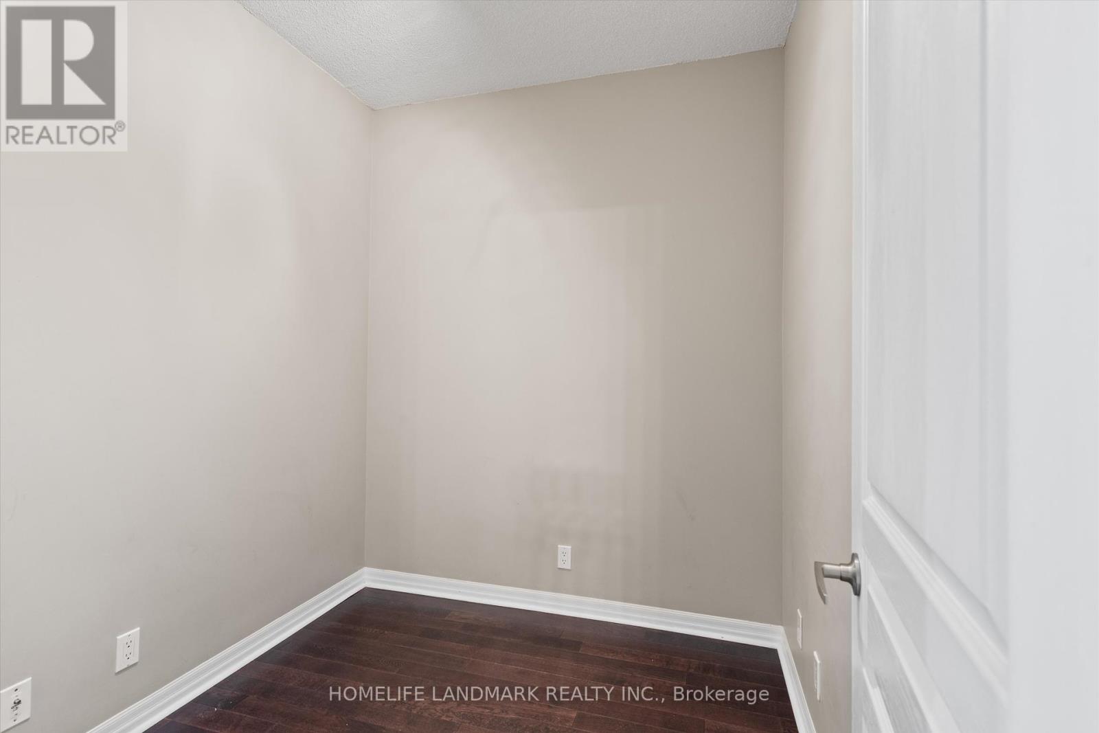 Photo 20 of 3110 3939 Duke Of York Boulevard, Mississauga ON