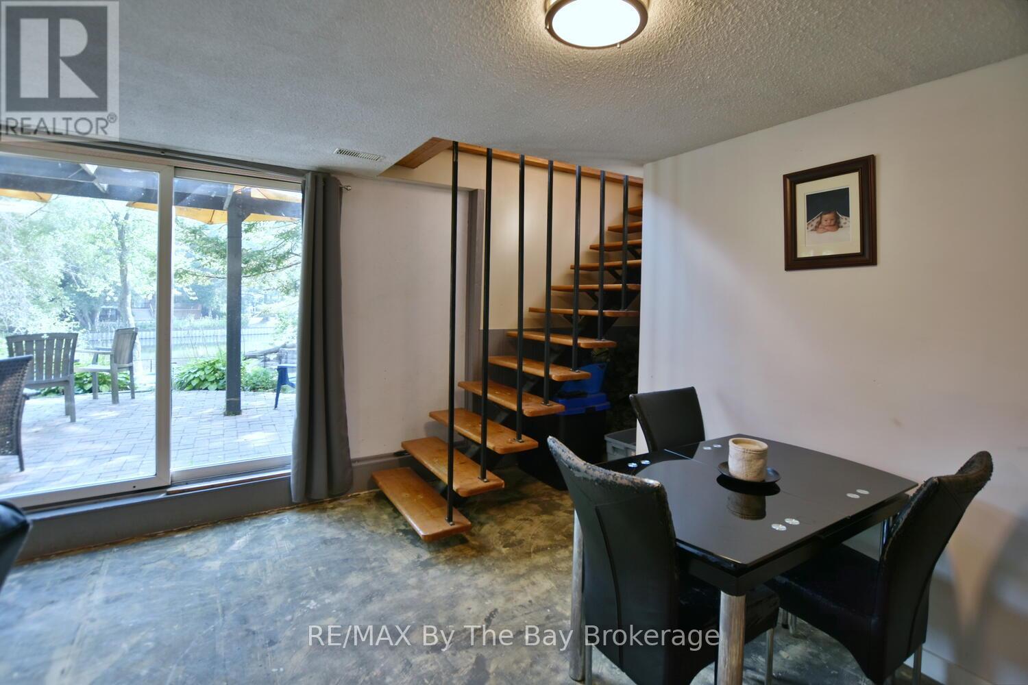 Photo 20 of 103 Sunnidale Road S, Wasaga Beach ON