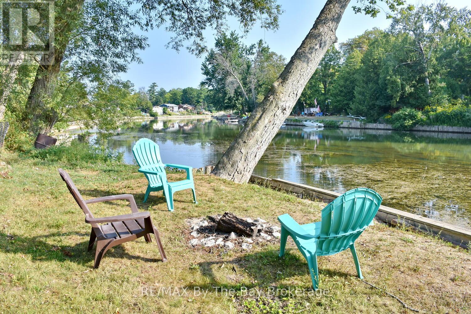 Photo 3 of 103 Sunnidale Road S, Wasaga Beach ON