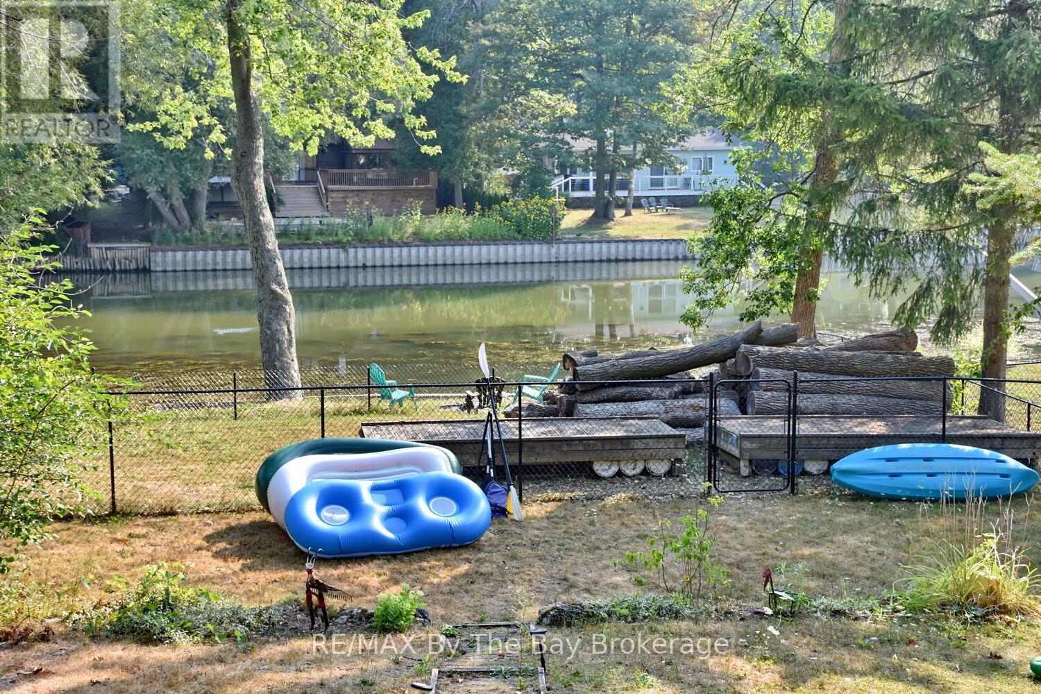 Photo 31 of 103 Sunnidale Road S, Wasaga Beach ON