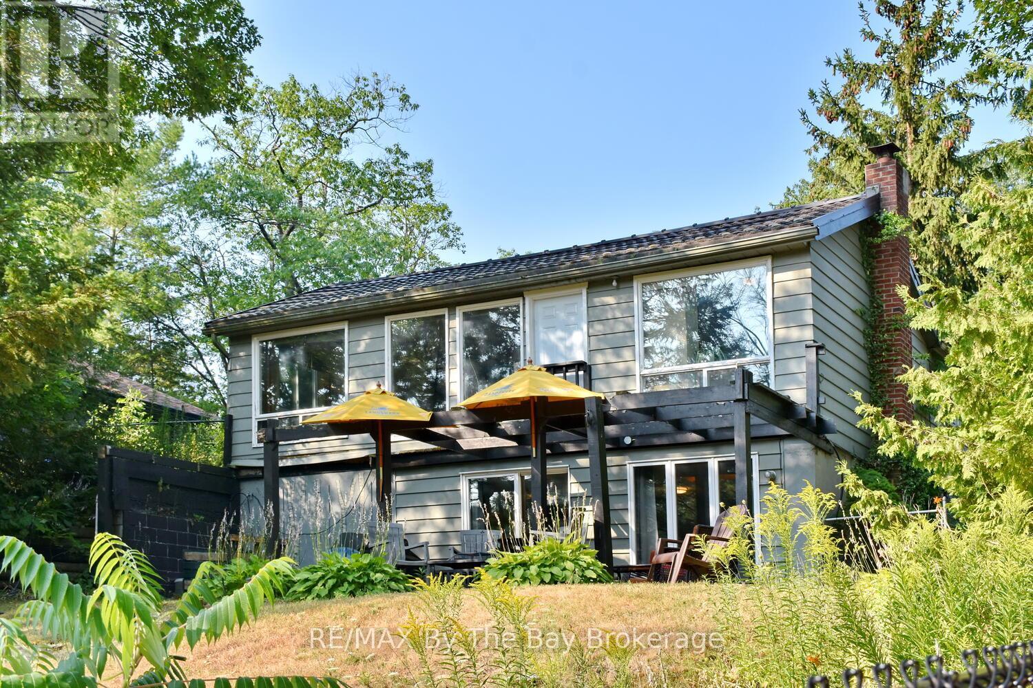 Photo 7 of 103 Sunnidale Road S, Wasaga Beach ON