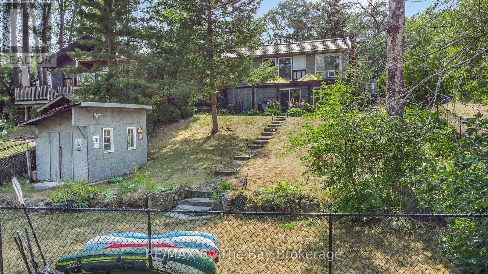 Photo 8 of 103 Sunnidale Road S, Wasaga Beach ON