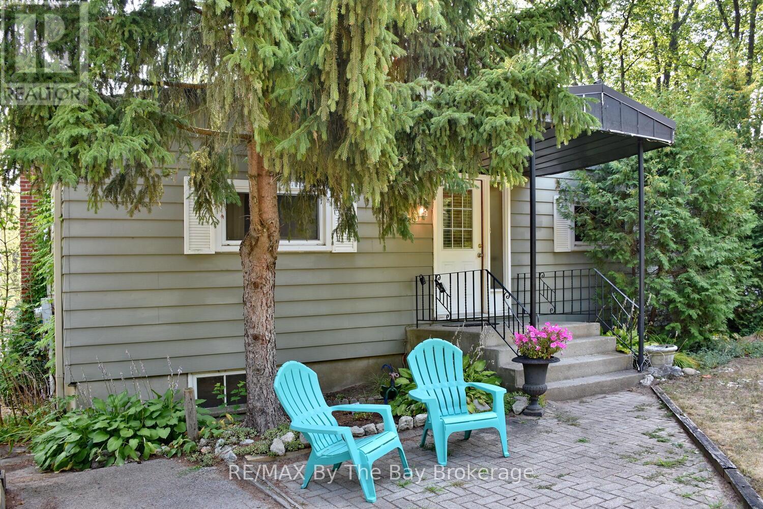 Photo 9 of 103 Sunnidale Road S, Wasaga Beach ON