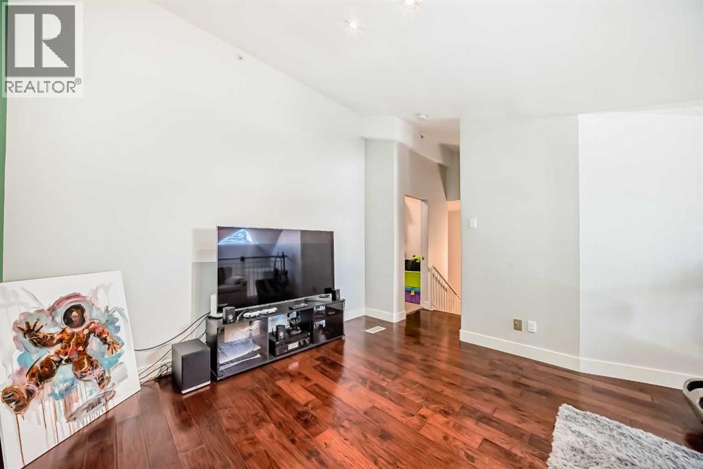 Single Family House Multi-level for Sale in    Avenue SW Beltline Calgary 