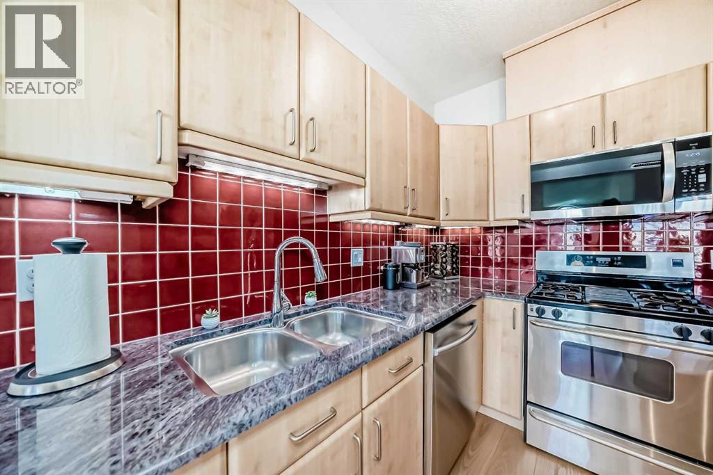 Single Family House Multi-level for Sale in    Avenue SW Beltline Calgary 