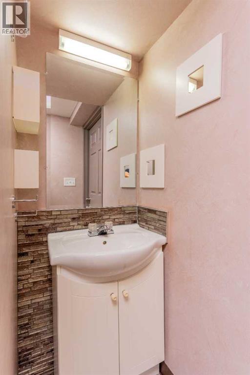 Single Family House for Sale in  Panatella Villas NW Panorama Hills Calgary 