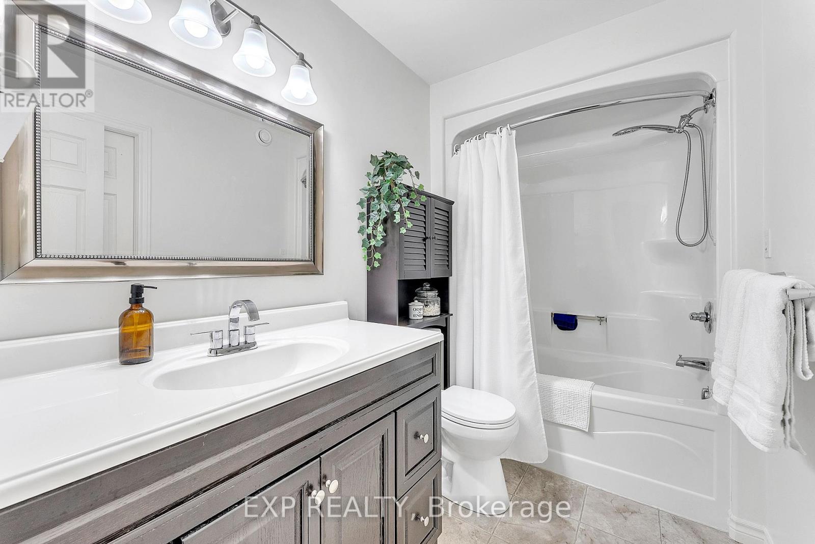 Photo 11 of 2 194 Haig Road, Belleville ON