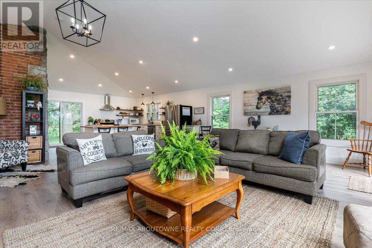 Photo 22 of 674217 Hurontario Street, Mono ON