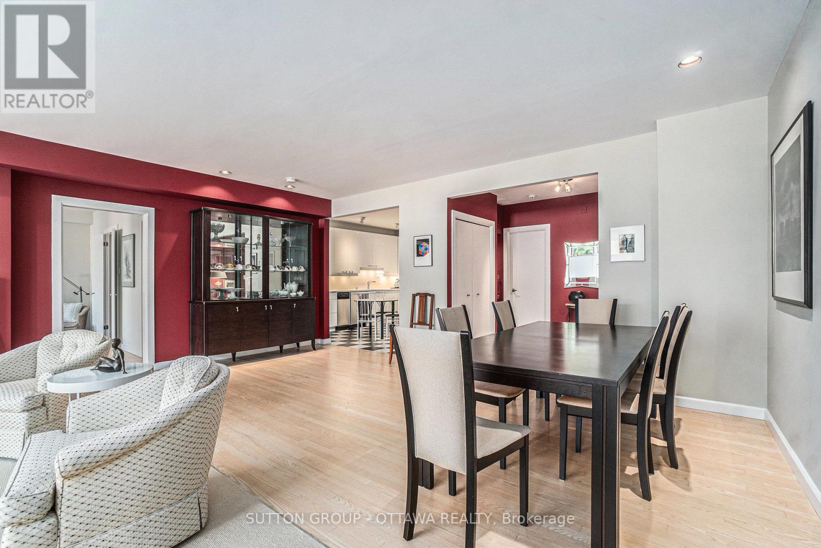Photo 7 of 202 287 Maclaren Street, Ottawa ON